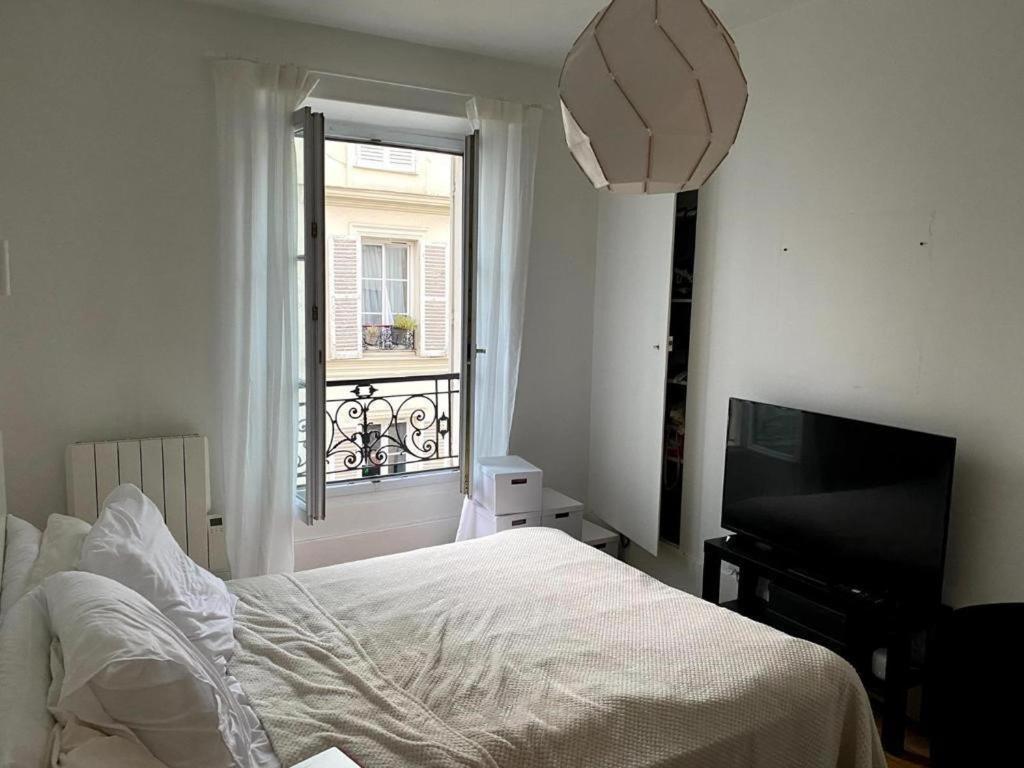 Modern Appartement W/ Tour Eiffel View In The 7Th Paris Exterior photo